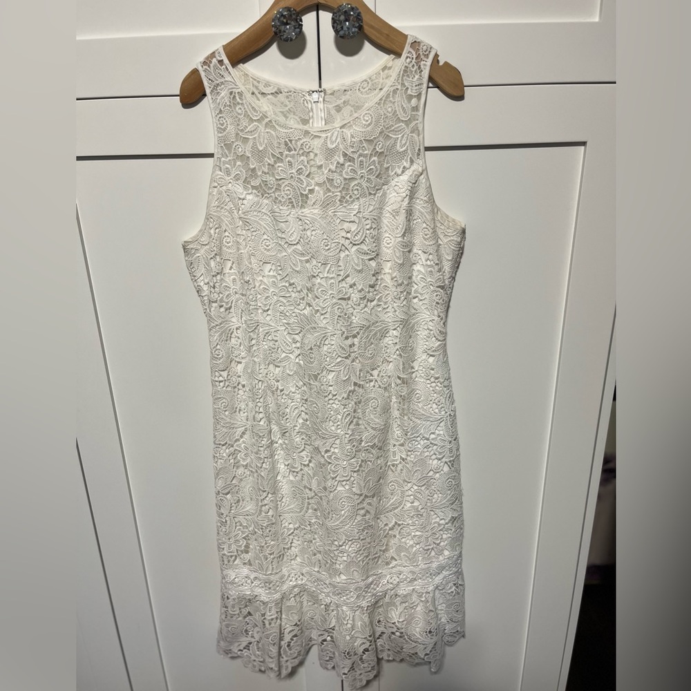White House Black Market Ecru White Lace Dress size 12 lined LN
